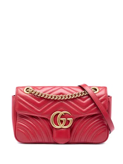 Pre-owned Gucci 2016-2026 Medium Gg Marmont Matelasse Calfskin Shoulder Bag In Red