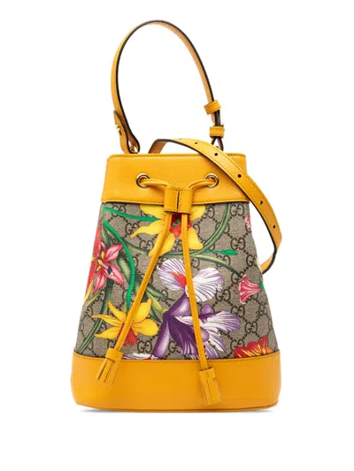 Pre-owned Gucci 2016-2026 Small Gg Supreme Flora Ophidia Bucket Bag In Yellow