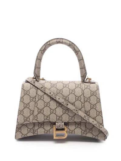 Pre-owned Gucci 2016-2026 Small The Hacker Project Gg Supreme Hourglass Satchel In Neutrals