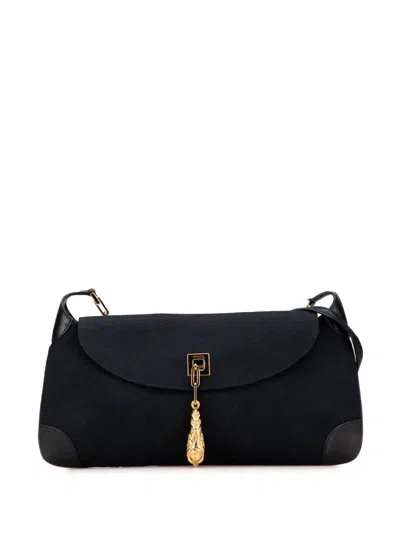 Pre-owned Gucci 20th Century Gg Canvas Tiger Charm Crossbody Bag In Blue