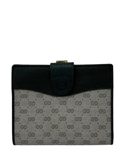 Pre-owned Gucci 20th Century Micro Gg Supreme Bifold Wallet Small Wallets In Neutral