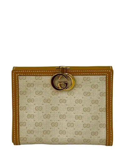 Pre-owned Gucci 20th Century Micro Gg Supreme Bifold Wallet Small Wallets In Neutral