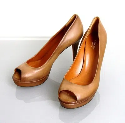 Pre-owned Gucci $595 Authentic  Betty Open-toe Platform Pump Shoes Light Brown 297203