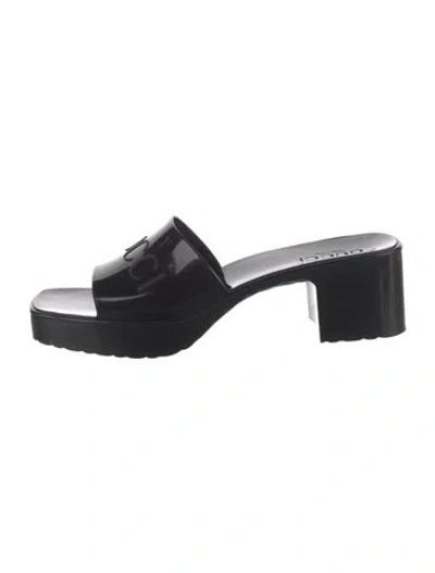 Pre-owned Gucci 624730 Rubber Slides In Black