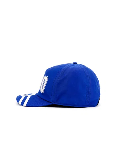 Gucci 6730814hakr4368 Gg Logo Baseball Cap In Blue
