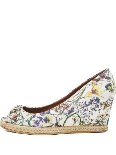 Pre-owned Gucci 80mm Floral-print Horsebit-detail Wedge Pumps