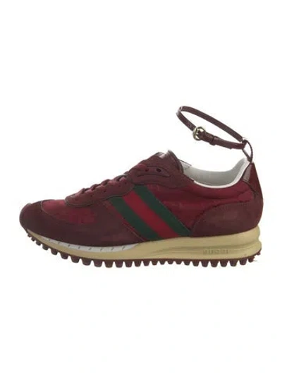 Pre-owned Gucci 832918 Sneakers In Burgundy