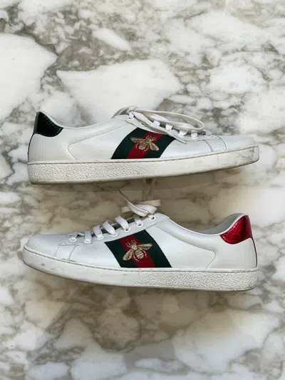 Pre-owned Gucci Ace Bee Embroider Sneaker In White