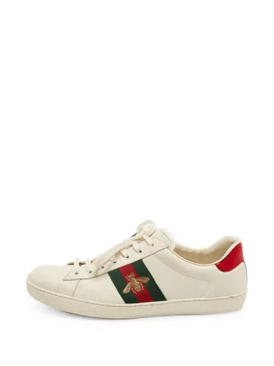 Pre-owned Gucci Ace Bee Embroidered Low Top Sneakers In White