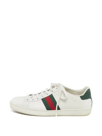 Pre-owned Gucci Ace Croc-embossed Sneakers In White