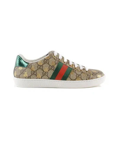 Gucci Ace Gg Supreme Bee-print Monogrammed Sneakers In Beige