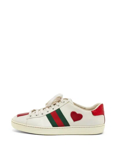 Pre-owned Gucci Ace Heart Sneakers In Neutral