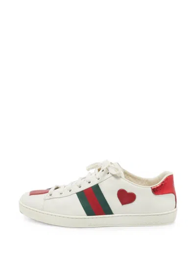 Pre-owned Gucci Ace Heart-detail Sneakers In White