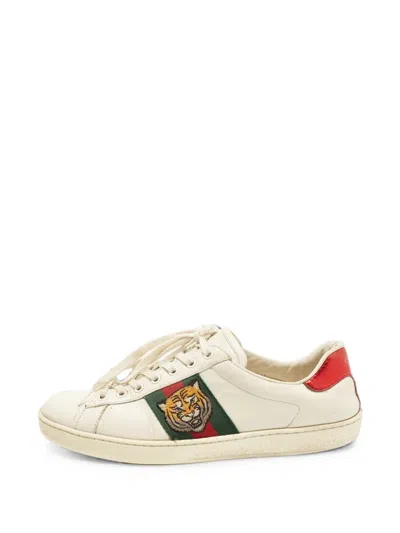 Pre-owned Gucci Ace Tiger Embroidered Sneakers In White