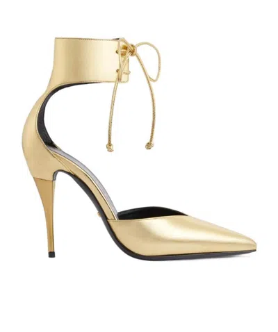 Gucci Ankle-cuff Metallic Leather Pumps In Nude
