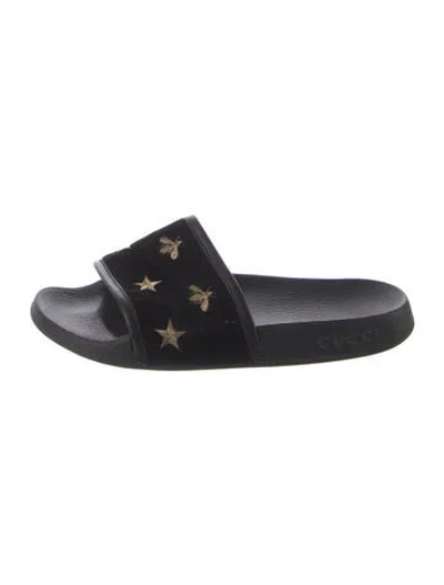 Pre-owned Gucci Bee Accent Velvet Slides In Black
