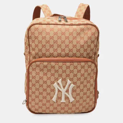 Pre-owned Gucci Beige Brown Gg Canvas Ny Yankees Backpack In Sand
