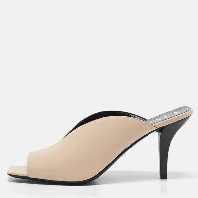 Pre-owned Gucci Beige Leather Square G Mules Size 39