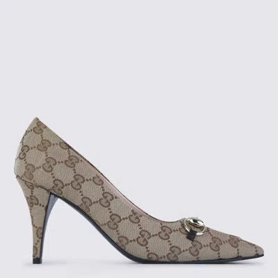 Gucci Beige Morsetto Logo Heels In Gray