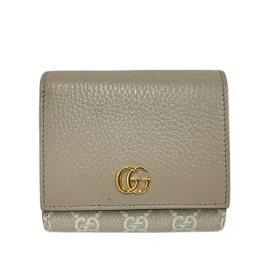 Pre-owned Gucci Beige Pvc Wallet (bi-fold) () In Sand