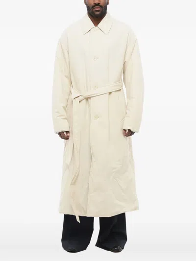 Gucci Belted Monogram Supreme Padded Coat In Neutrals