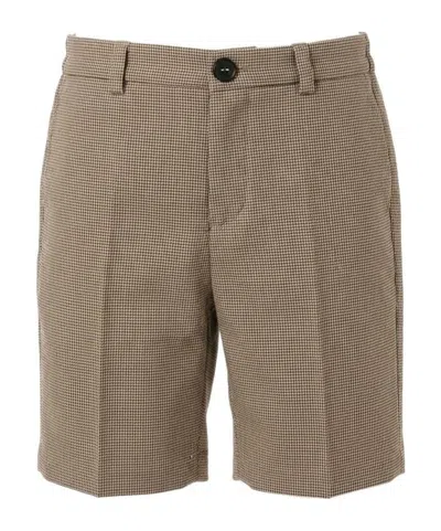 Gucci Belt-loop Shorts In White
