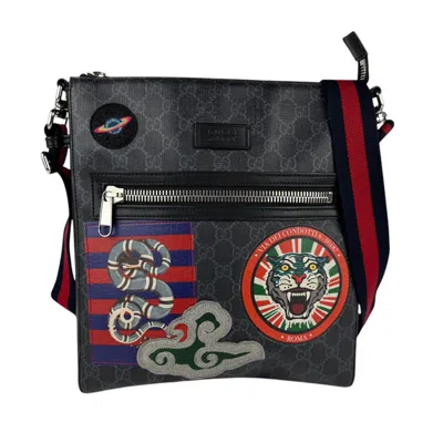 Pre-owned Gucci Black Gg Supreme Shoulder Bag ()