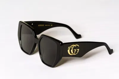 Pre-owned Gucci Black  Sunglasses Gg0956s 003 In Gray