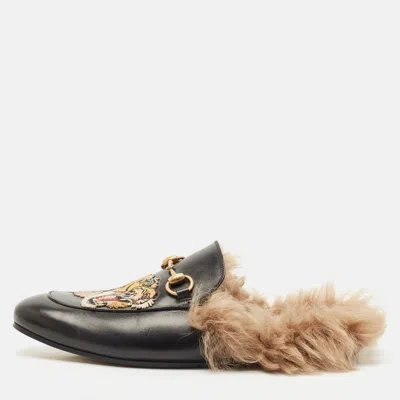 Pre-owned Gucci Black Leather And Fur Princetown Mule Sandals Size 41.5