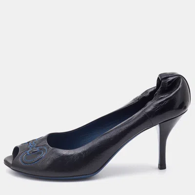 Pre-owned Gucci Black Leather Horsebit Embroidered Peep Toe Pumps Size 39