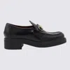 Gucci Logo-chain Leather Loafers In Black