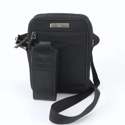 Pre-owned Gucci Black Leather Nylon Shoulder Bag ()