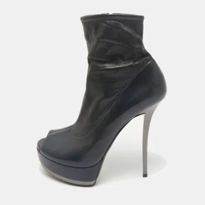Pre-owned Gucci Black Leather Zipped Ankle Length Boots Size 39