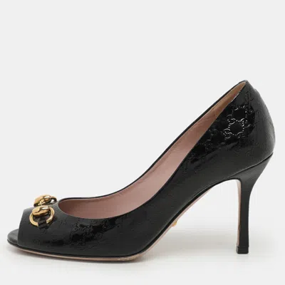 Pre-owned Gucci Black Microssima Patent Leather Horsebit Peep Toe Pumps Size 36.5