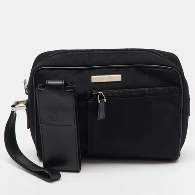 Pre-owned Gucci Black Nylon And Leather Wristlet Zip Pouch