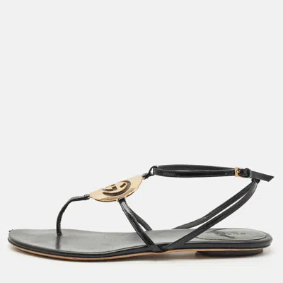 Pre-owned Gucci Black Patent Leather Logo Buckle Flat Thong Sandals Size 39
