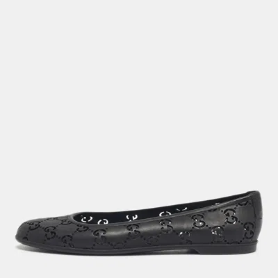 Pre-owned Gucci Black Rubber Gg Ballet Flats Size 37