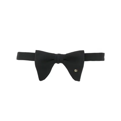 Gucci Logo-plaque Silk Bow Tie In Black