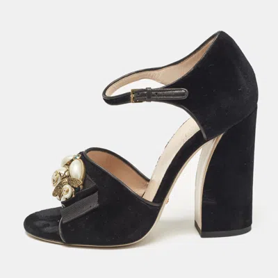 Pre-owned Gucci Black Velvet Bee Pearl Ankle Strap Sandals Size 38