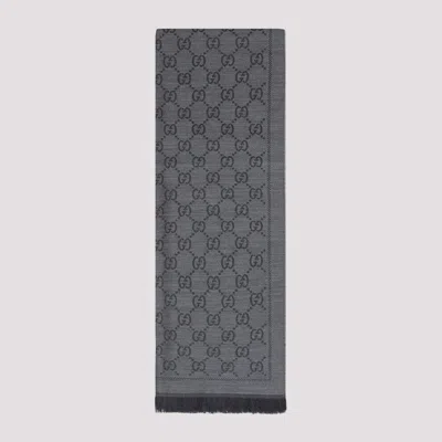 Gucci Brown Gg Jacquard Pattern Knitted Scarf In Grey
