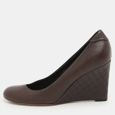 Pre-owned Gucci Brown Leather Wedge Round Toe Pumps Size 38.5