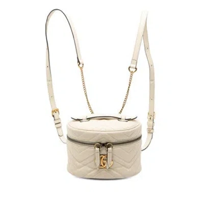 Pre-owned Gucci Calf Leather Mini Gg Marmont Matelasse Leather Round Backpack In White