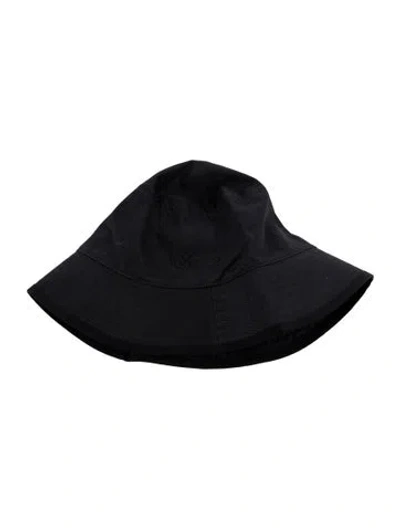 Pre-owned Gucci Canvas Logo Bucket Hat In Black