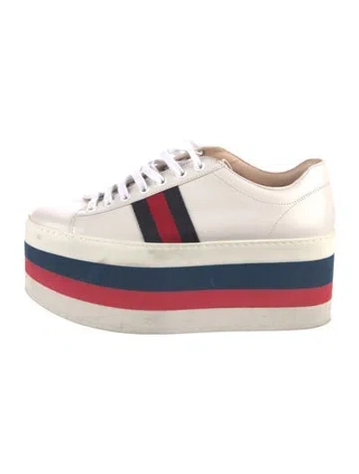 Pre-owned Gucci Capri Accent Leather Wedge Sneakers In White