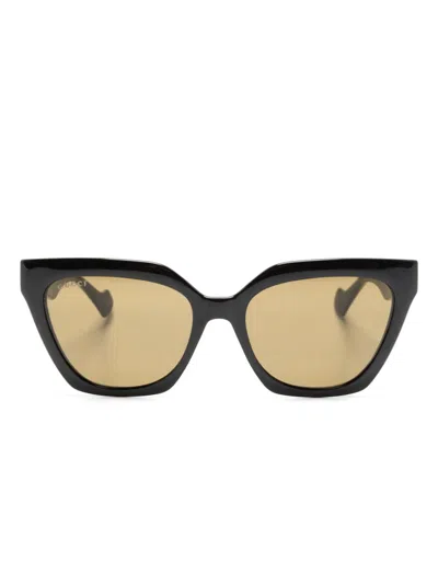 Gucci Cat-eye Clip-on Sunglasses In Schwarz
