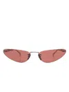 Gucci Cat Eye-frame Sunglasses In 银色