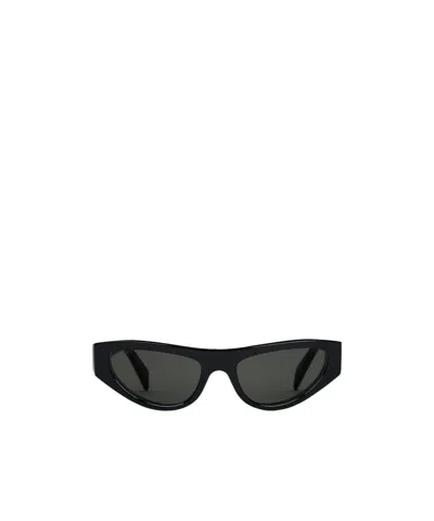 Gucci Cat's Eye Frame Sunglasses In Black