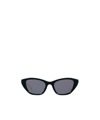 Gucci Cat Eye Frame Sunglasses In Black