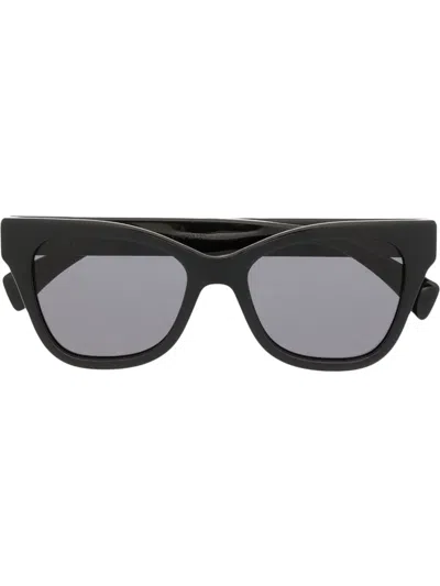 Gucci Cat-eye Frame Sunglasses In Black