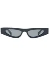 Gucci Cat-eye Frame Sunglasses In Black